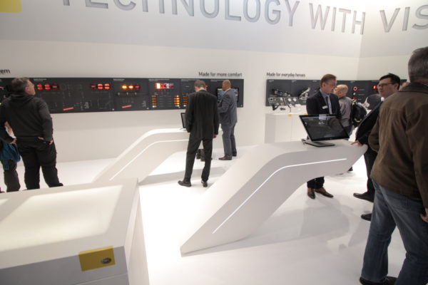Hüppmeier Marketing und Design GmbH - Referenz - Messedesign - Hella IAA 2016 - Hüppmeier Marketing und Design GmbH - Referenz - Messedesign - Hella IAA 2016 - 11