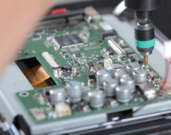 Hüppmeier Marketing und Design GmbH - Referenz - Fotografie - Industriefotografie - Müller Elektronik 03